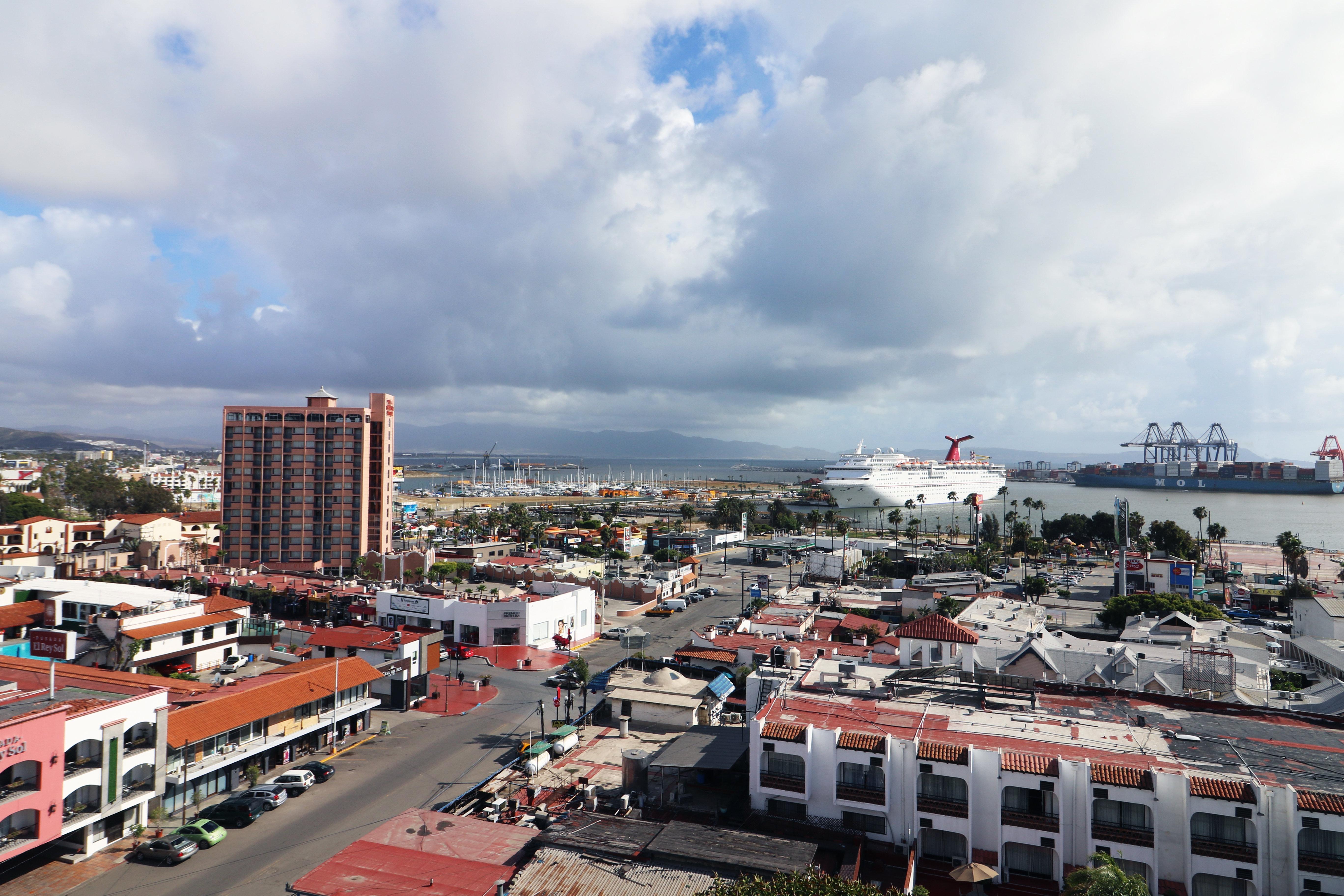 Holiday Inn Express & Suites - Ensenada Centro By Ihg Buitenkant foto