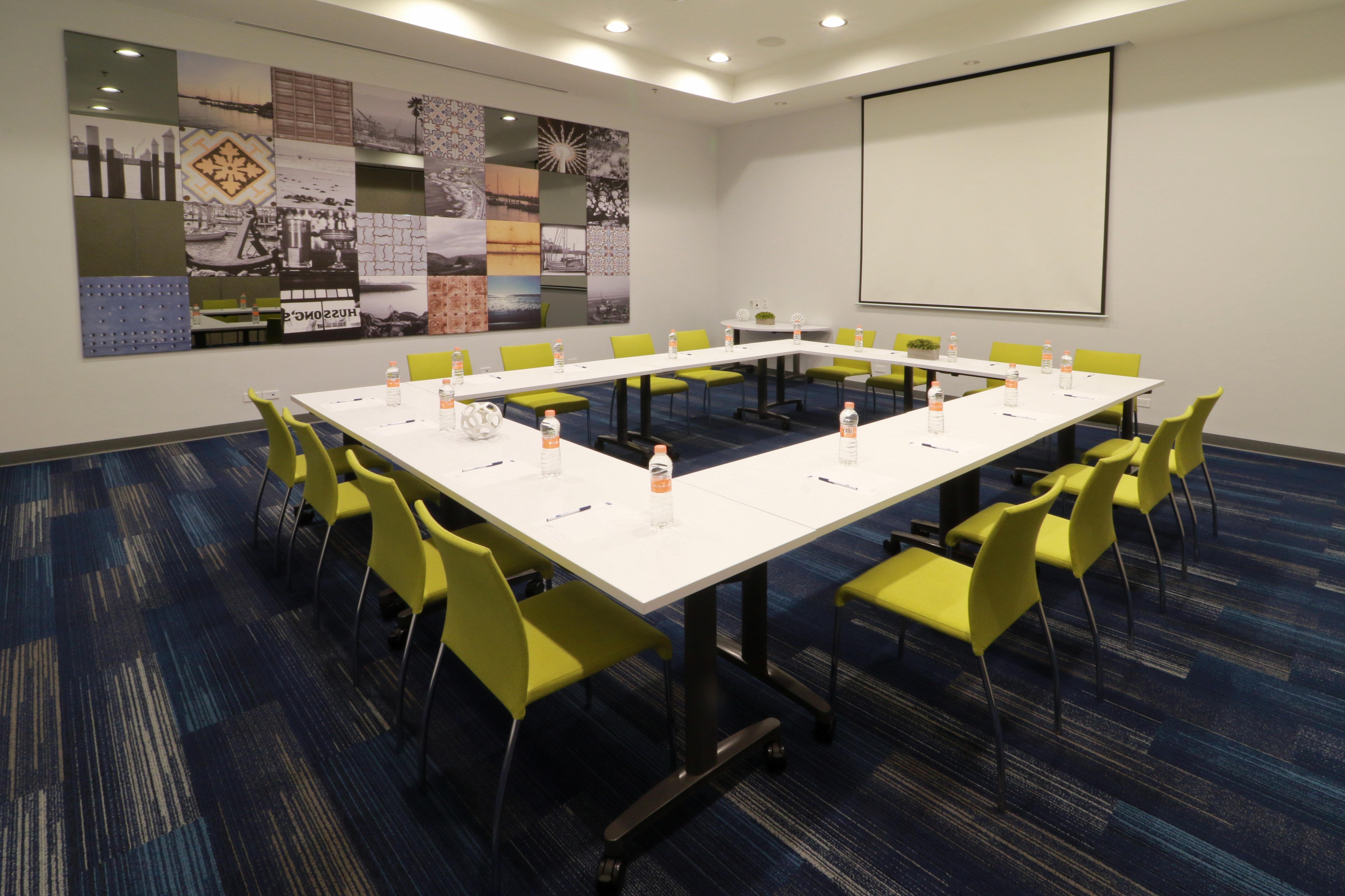 Holiday Inn Express & Suites - Ensenada Centro By Ihg Buitenkant foto