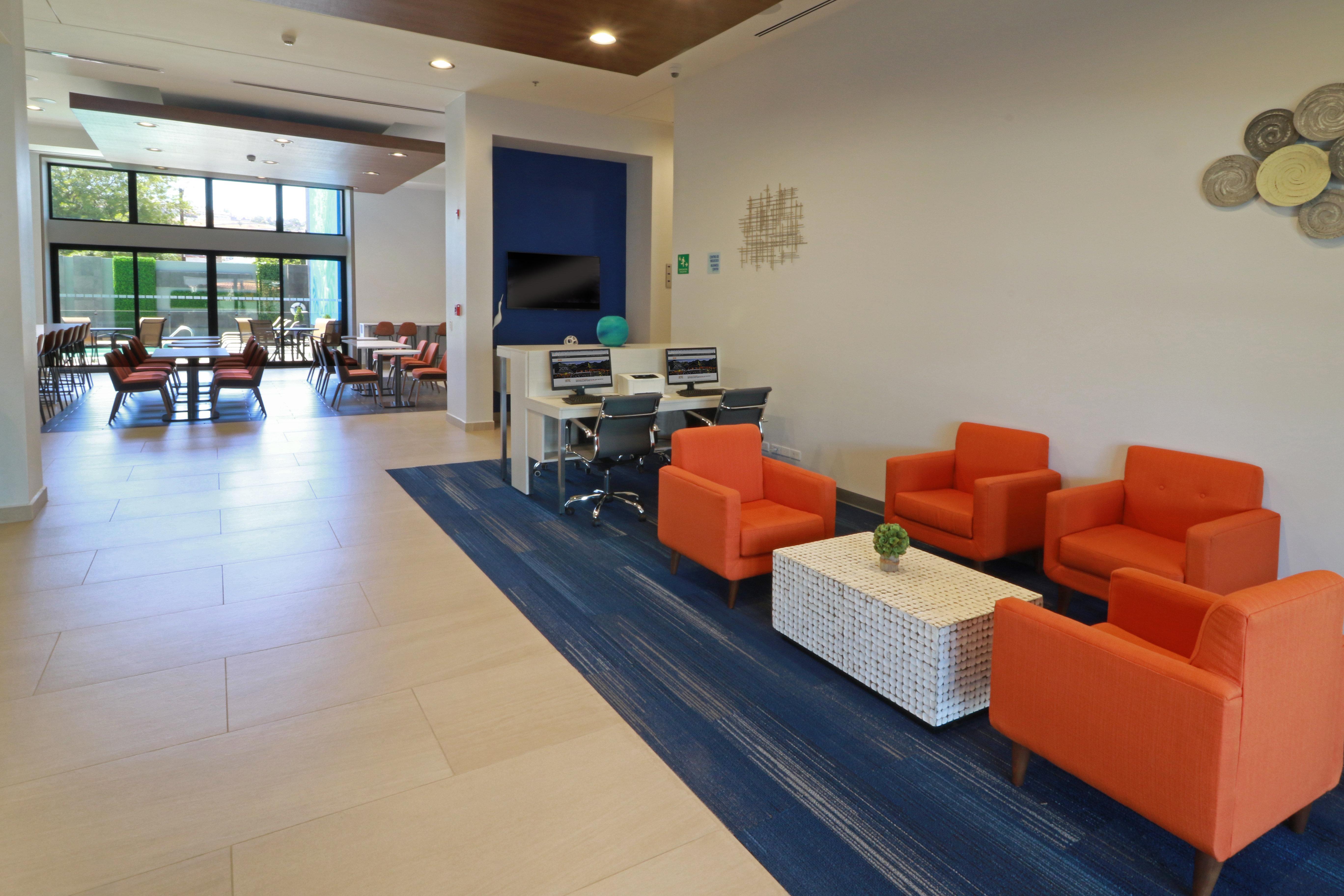 Holiday Inn Express & Suites - Ensenada Centro By Ihg Buitenkant foto