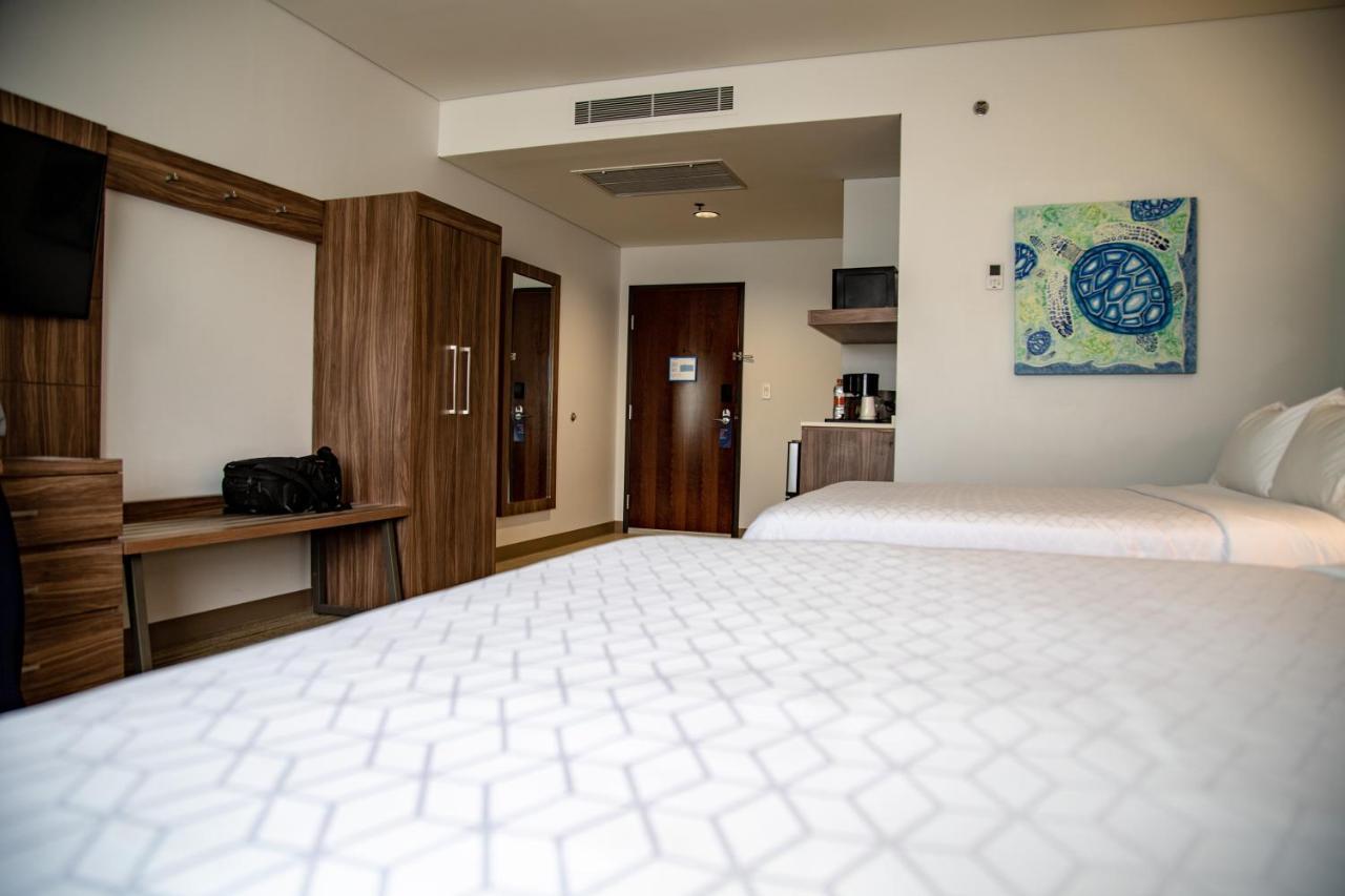 Holiday Inn Express & Suites - Ensenada Centro By Ihg Buitenkant foto