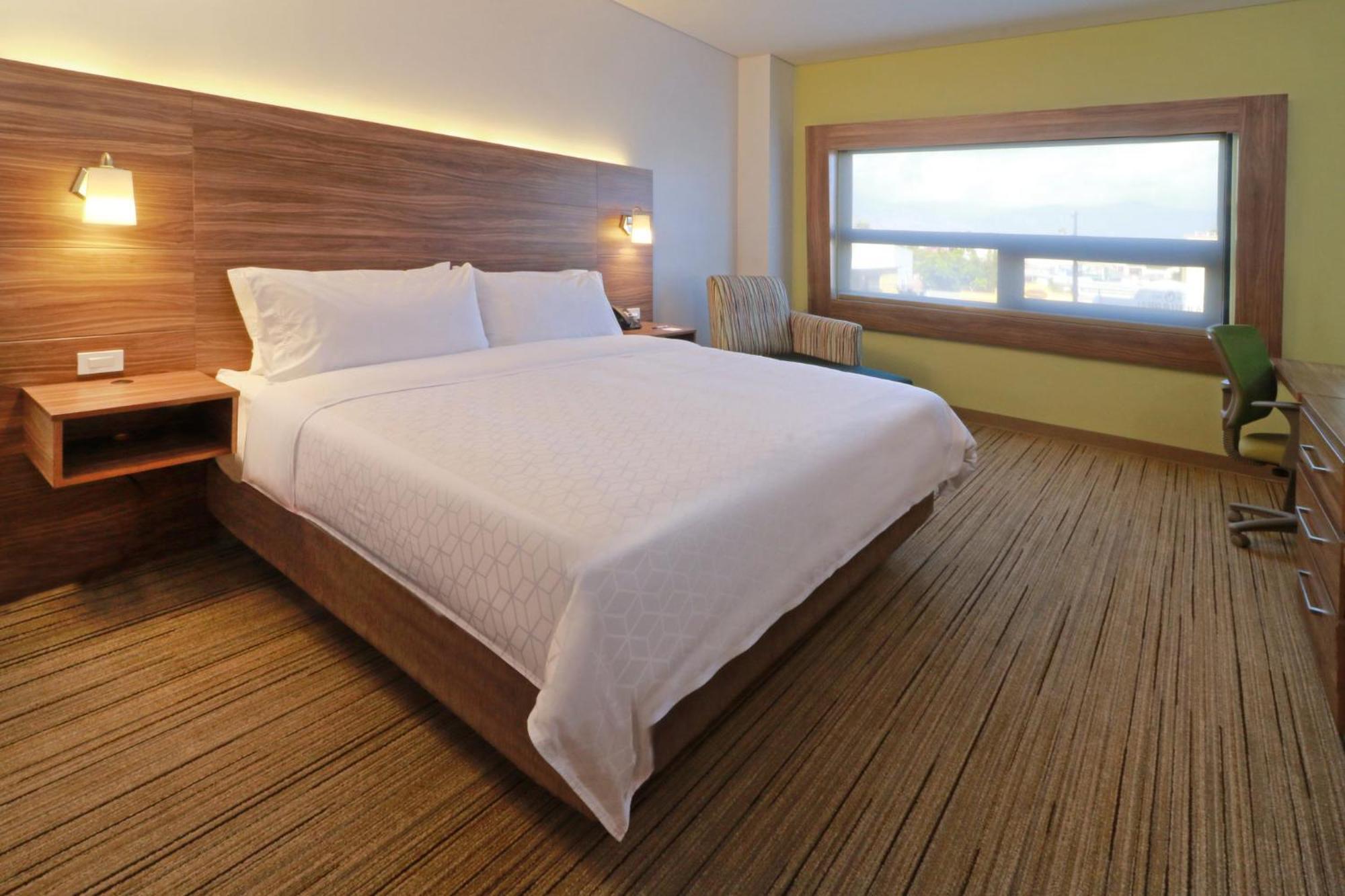 Holiday Inn Express & Suites - Ensenada Centro By Ihg Buitenkant foto